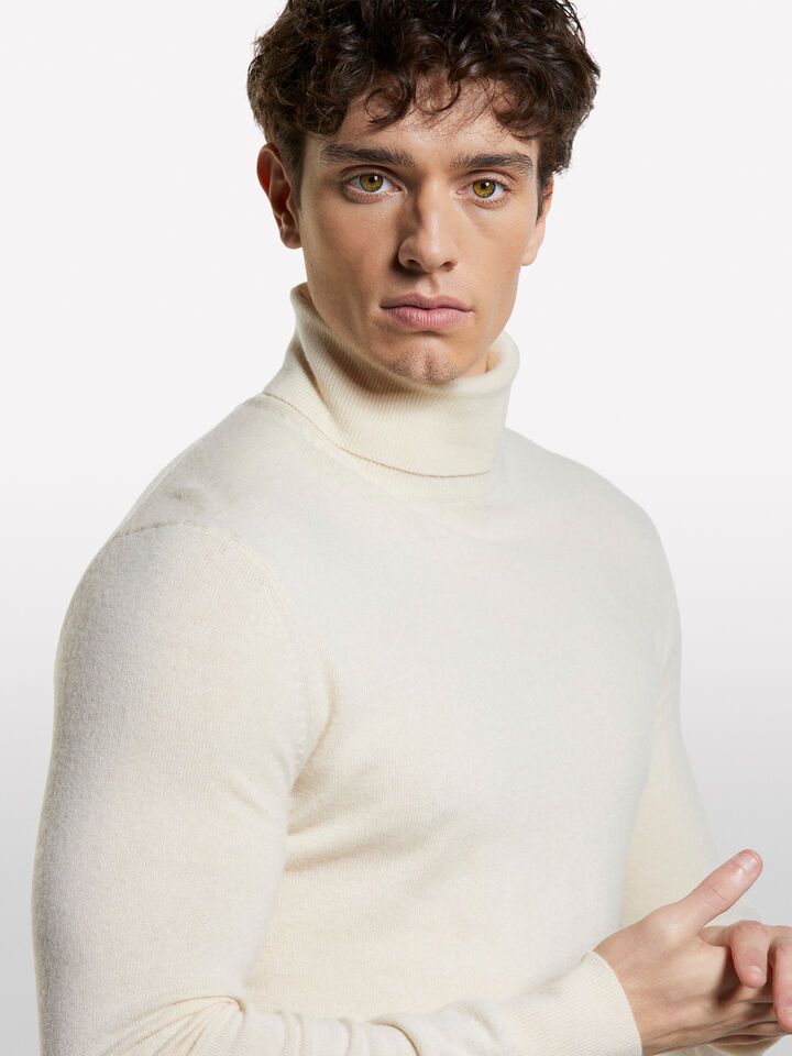 Beige regular fit sweater with high neck - men's high neck sweaters - Vanilla | Sisley image number 4